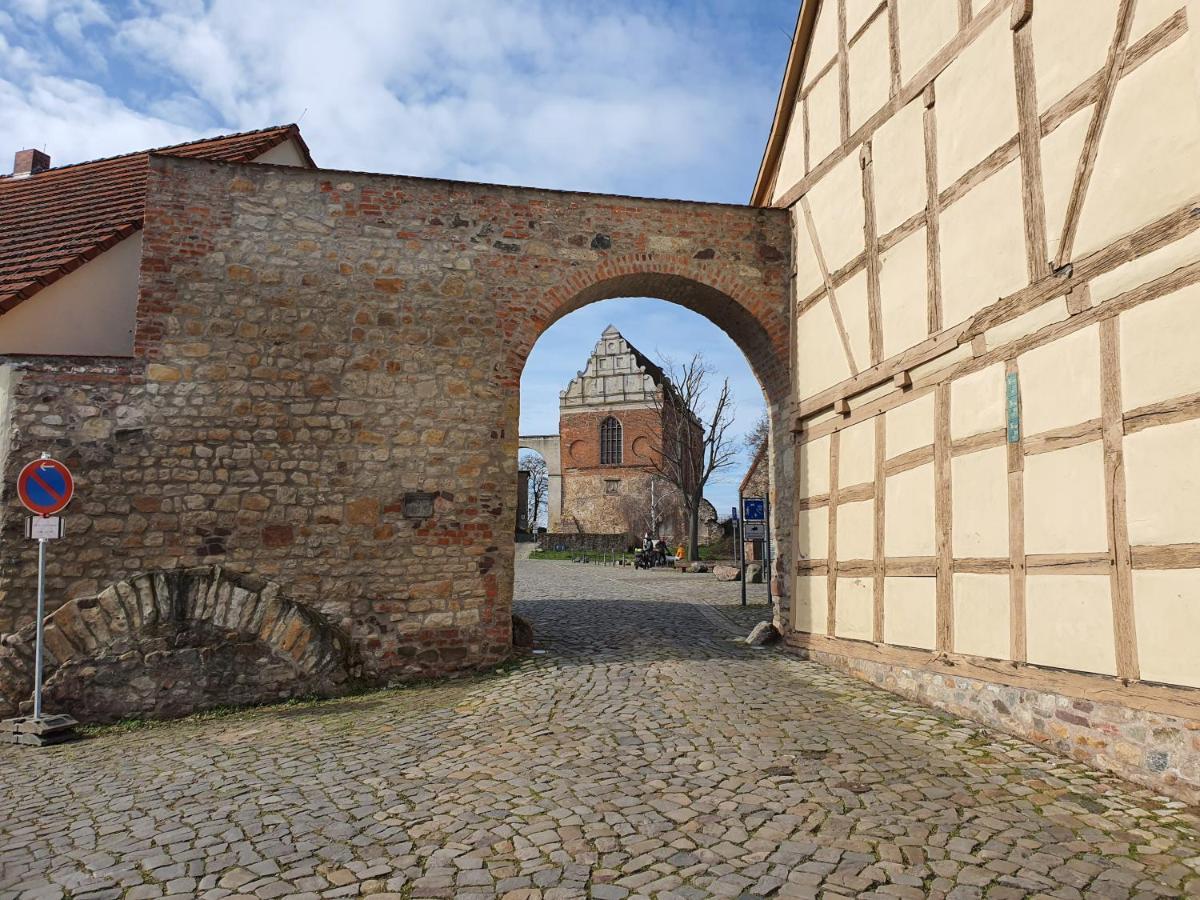 Grosses Offenes Loft Oder Kleine Gemuetliche Wohnung Mit Balkon Wolmirstedt Zewnętrze zdjęcie