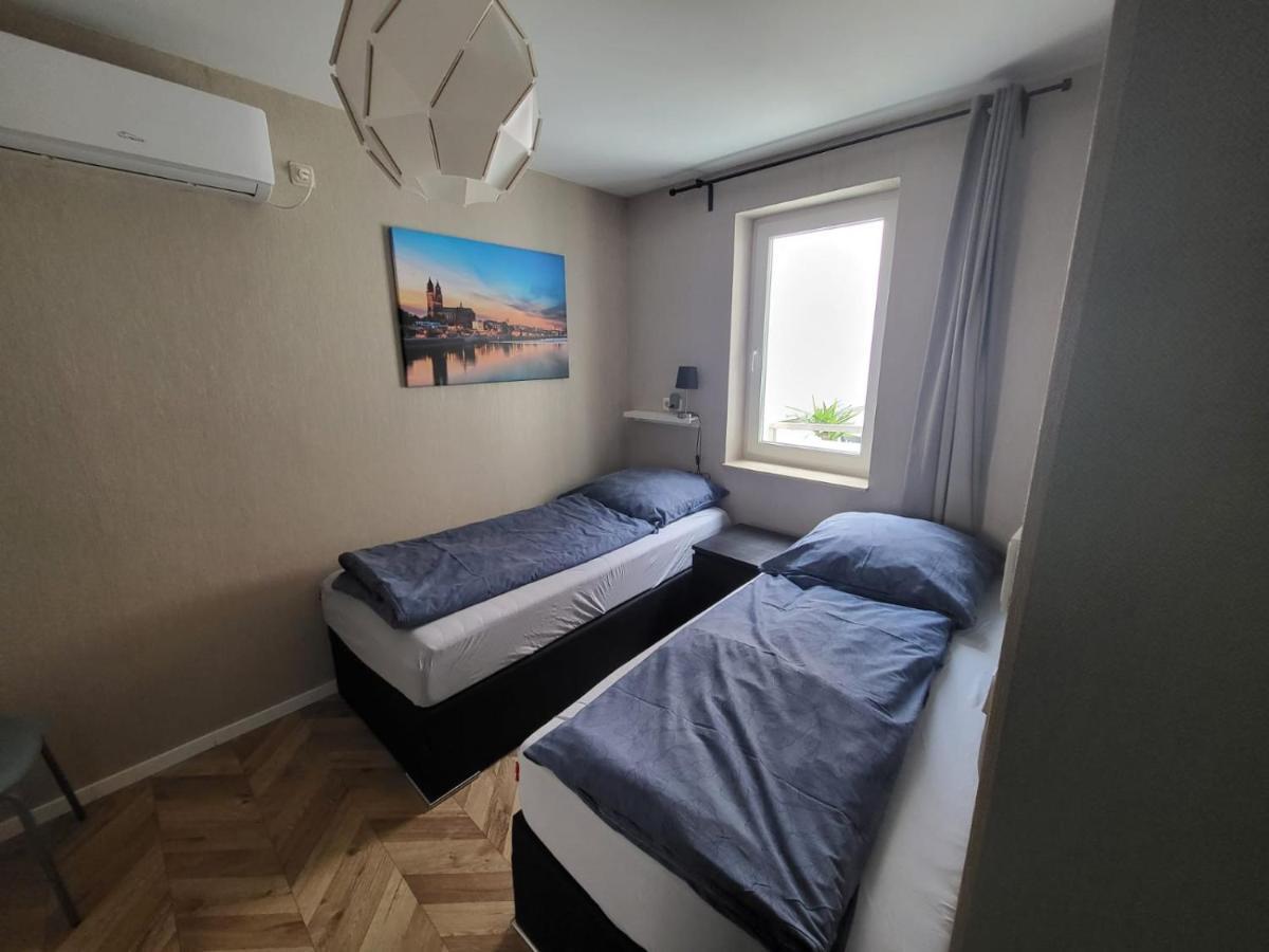 Grosses Offenes Loft Oder Kleine Gemuetliche Wohnung Mit Balkon Wolmirstedt Zewnętrze zdjęcie