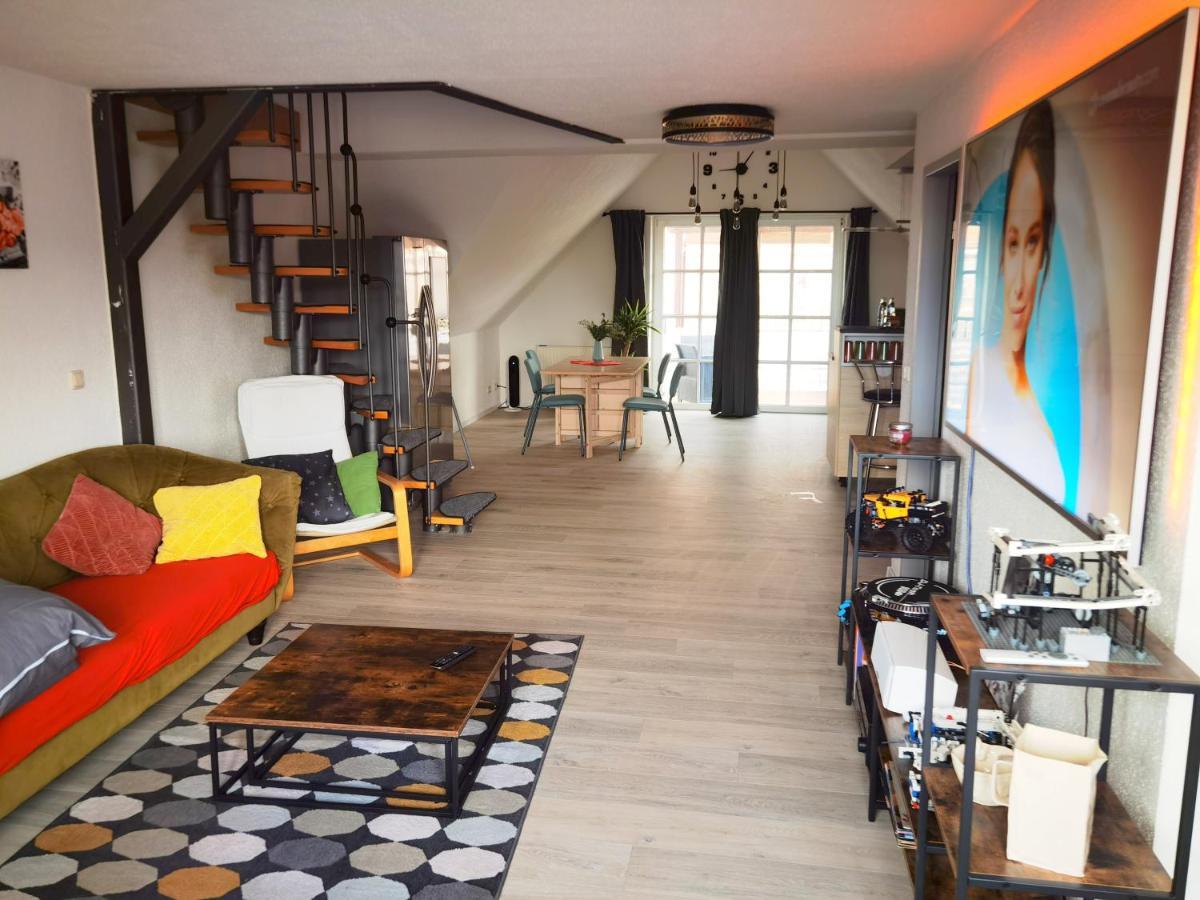 Grosses Offenes Loft Oder Kleine Gemuetliche Wohnung Mit Balkon Wolmirstedt Zewnętrze zdjęcie