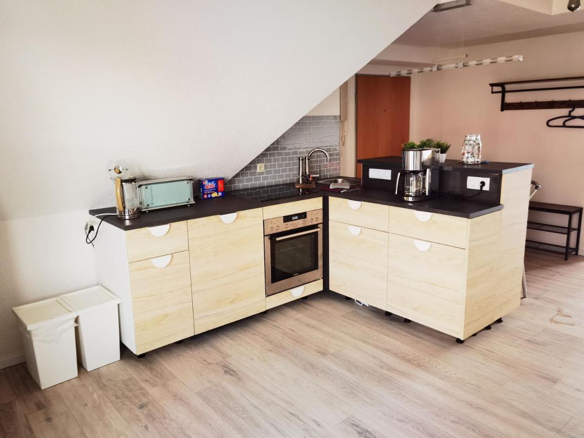 Grosses Offenes Loft Oder Kleine Gemuetliche Wohnung Mit Balkon Wolmirstedt Zewnętrze zdjęcie