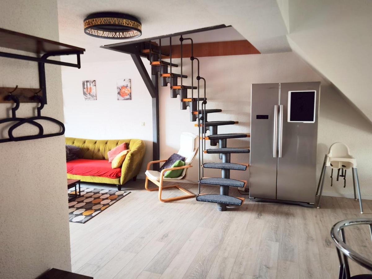 Grosses Offenes Loft Oder Kleine Gemuetliche Wohnung Mit Balkon Wolmirstedt Zewnętrze zdjęcie