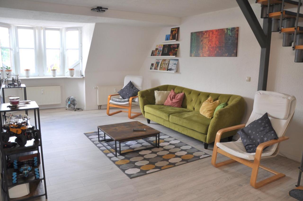 Grosses Offenes Loft Oder Kleine Gemuetliche Wohnung Mit Balkon Wolmirstedt Zewnętrze zdjęcie